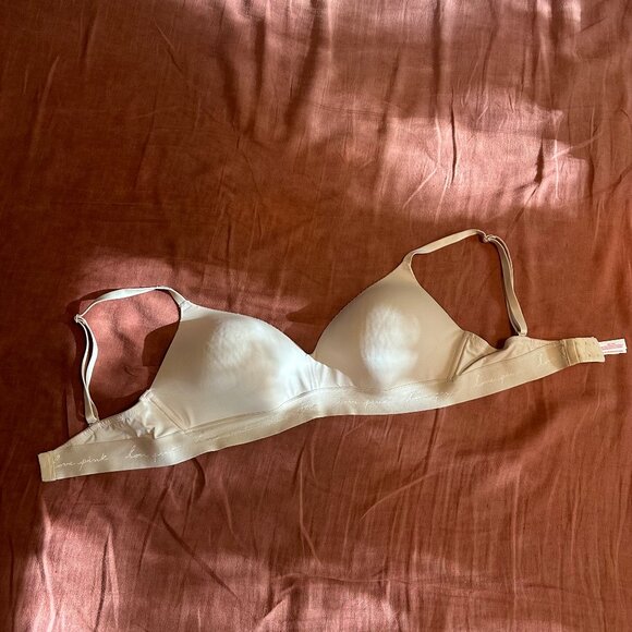 WEAR EVERYWHERE LIGHTLY LINED WIRELESS BRA Victoria's Secret Pink - size 38C - Picture 2 of 5